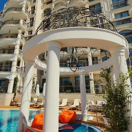 луксозен апартамент с 2 спални в Harmony Suites 11 Apartment